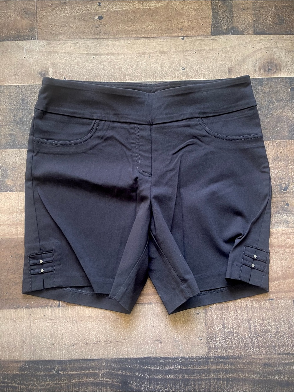 Hearts of Palm Pull On Shorts